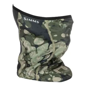 Картинка Бандана Simms Gore Infinium Neck Gaiter, Riparian Camo от магазина Главный Рыболовный
