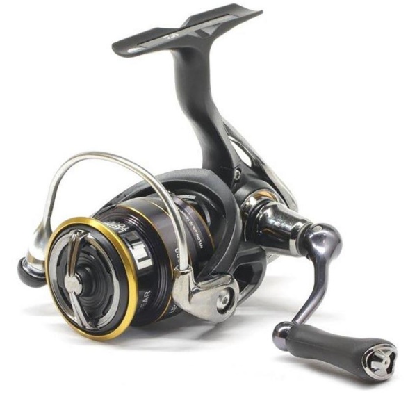 Картинка Катушка безынерционная Daiwa 18 Legalis LT 2000S от магазина Главный Рыболовный